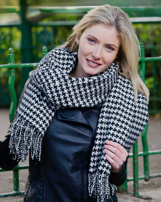 Houndstooth Lambswool Stole by Glen Prince - product image